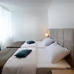 Grand Hotel Adriatic II