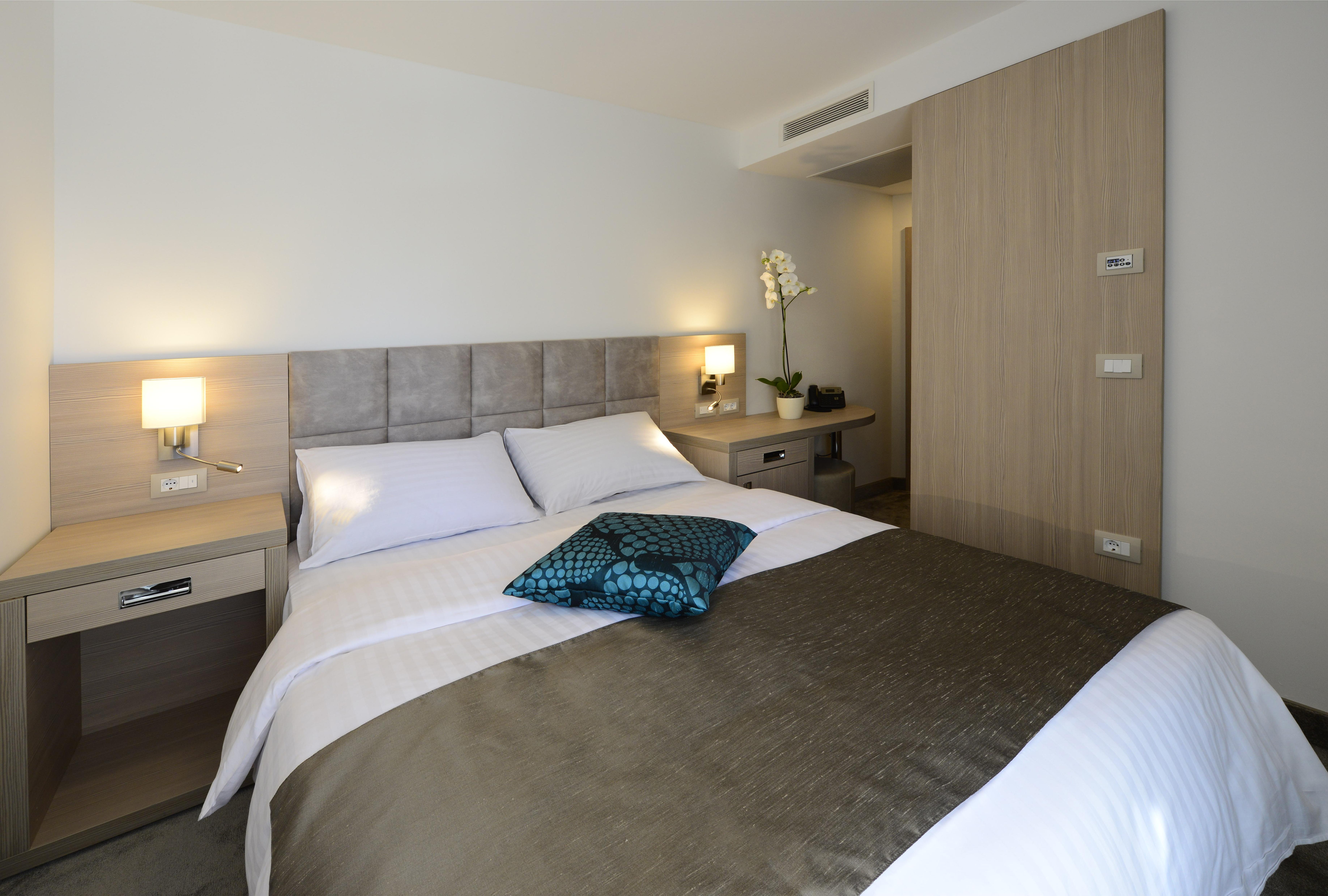 Grand Adriatic Ii Hotel